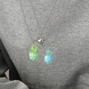 Turtle necklace可爱乌龟爱心磁吸闺蜜情侣项链ins夜光卡通毛衣链