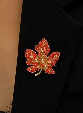 Maple Leaf Brooch彩色锆石镶嵌秋意枫叶胸针ins百搭黑色西服领针