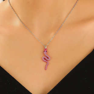 Snake necklace个性火龙果色镶钻蛇形项链死亡芭比粉色波浪锁骨链