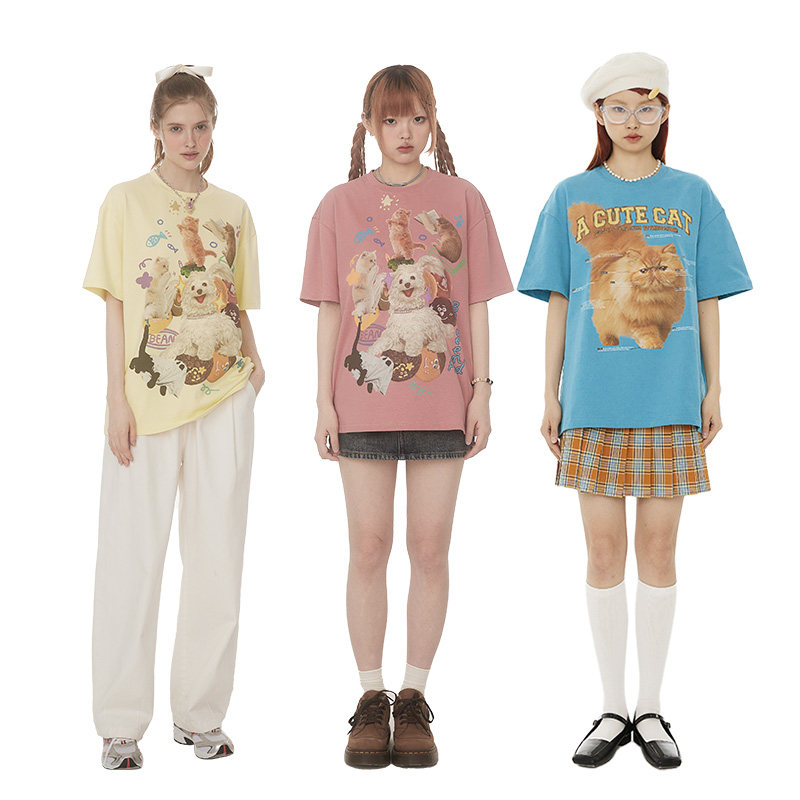 BETWEENAND 夏日多巴胺热闹猫狗创意短袖T恤女宽松纯棉圆领上衣