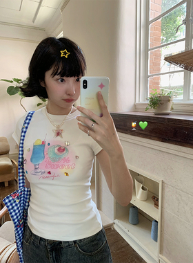 BETWEENAND 海盐汽水彩钻短款白色短袖上衣夏季元气晕染印花T恤女