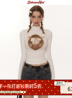 BETWEENAND 紧身小高领打底 基础多巴胺油画小羊画像长袖上衣冬