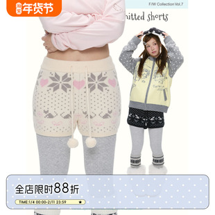 BETWEENAND「糯糯雪花」冬季雪花波点高腰暖和加厚针织短裤女裤子