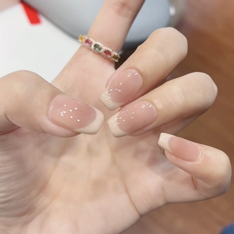 纯手工白色法式穿戴甲短款