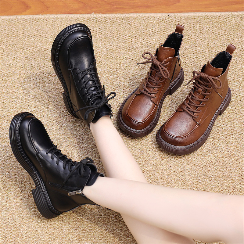 2025年新款平底英伦风马丁靴