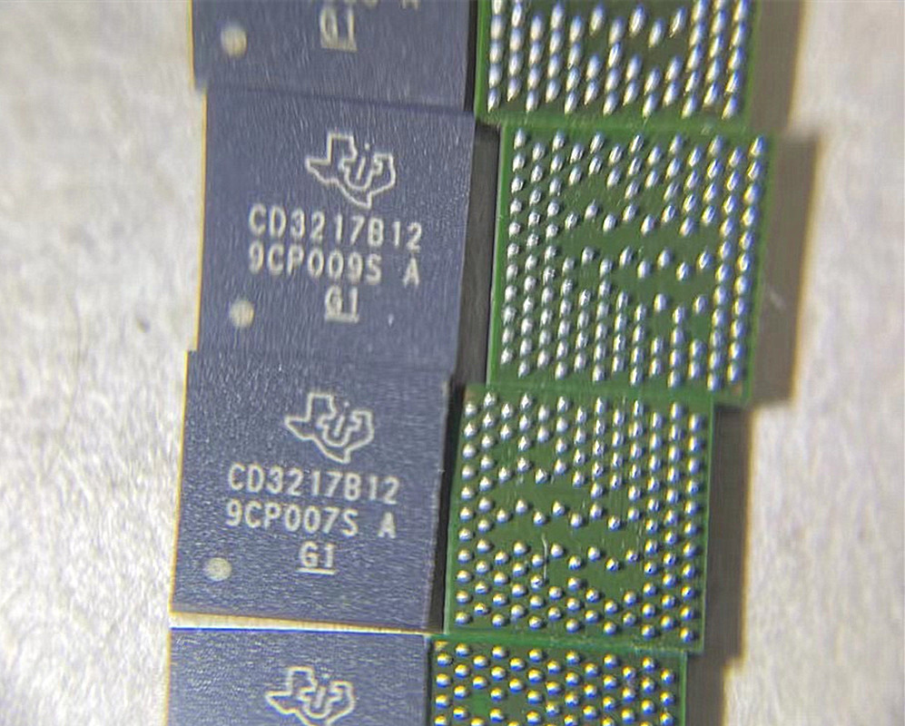 CD3217B12芯片IC BGA充电芯片IC 实物图