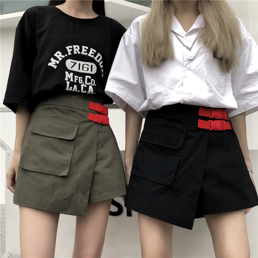 Real shooting of new spring and summer frock skirt and trousers, versatile retro casual skirt, women's irregular skirt and trousers, Big Pocket Shorts