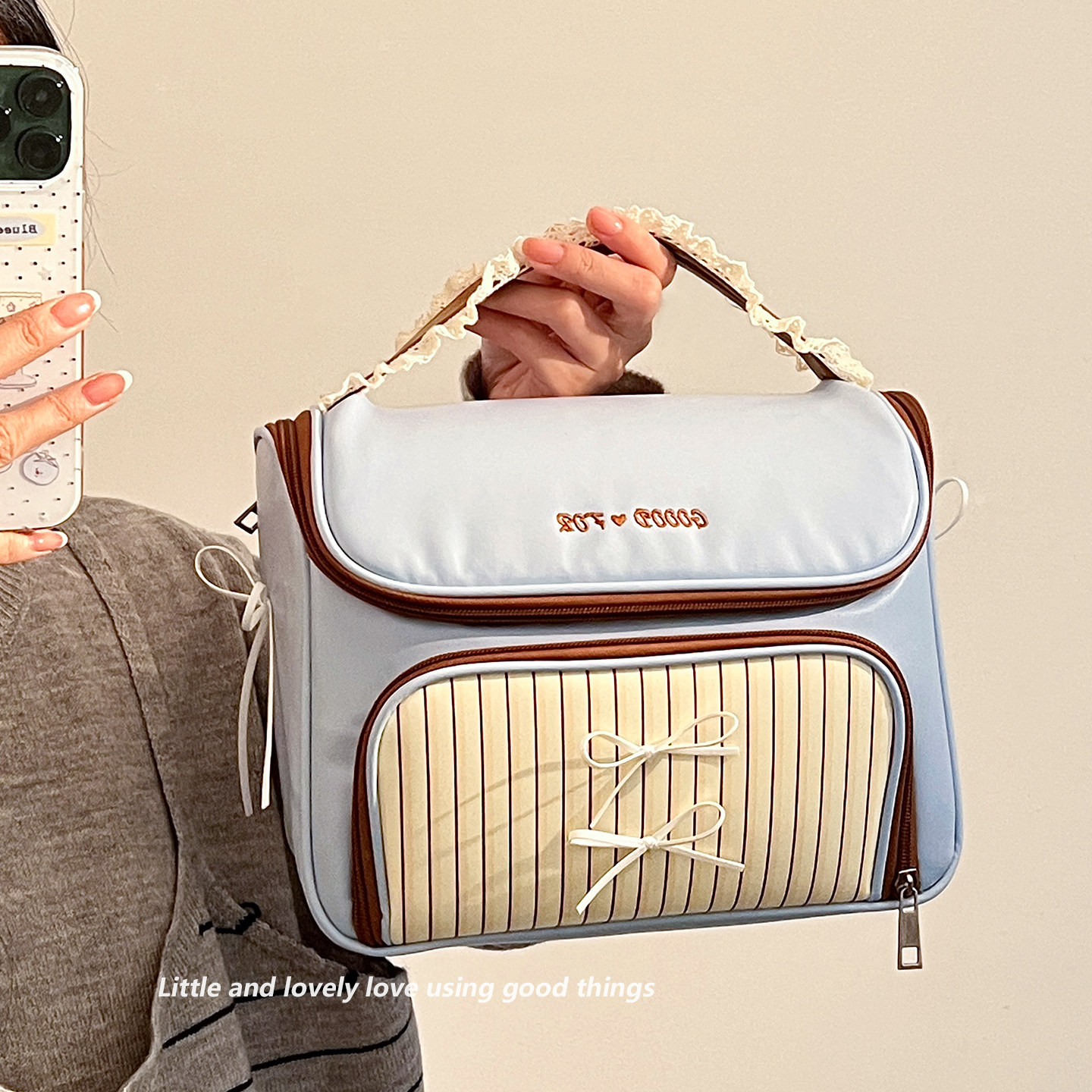 蝴蝶结手提化妆包便携大容量皮质防水洗漱护肤品外出旅行分区收纳