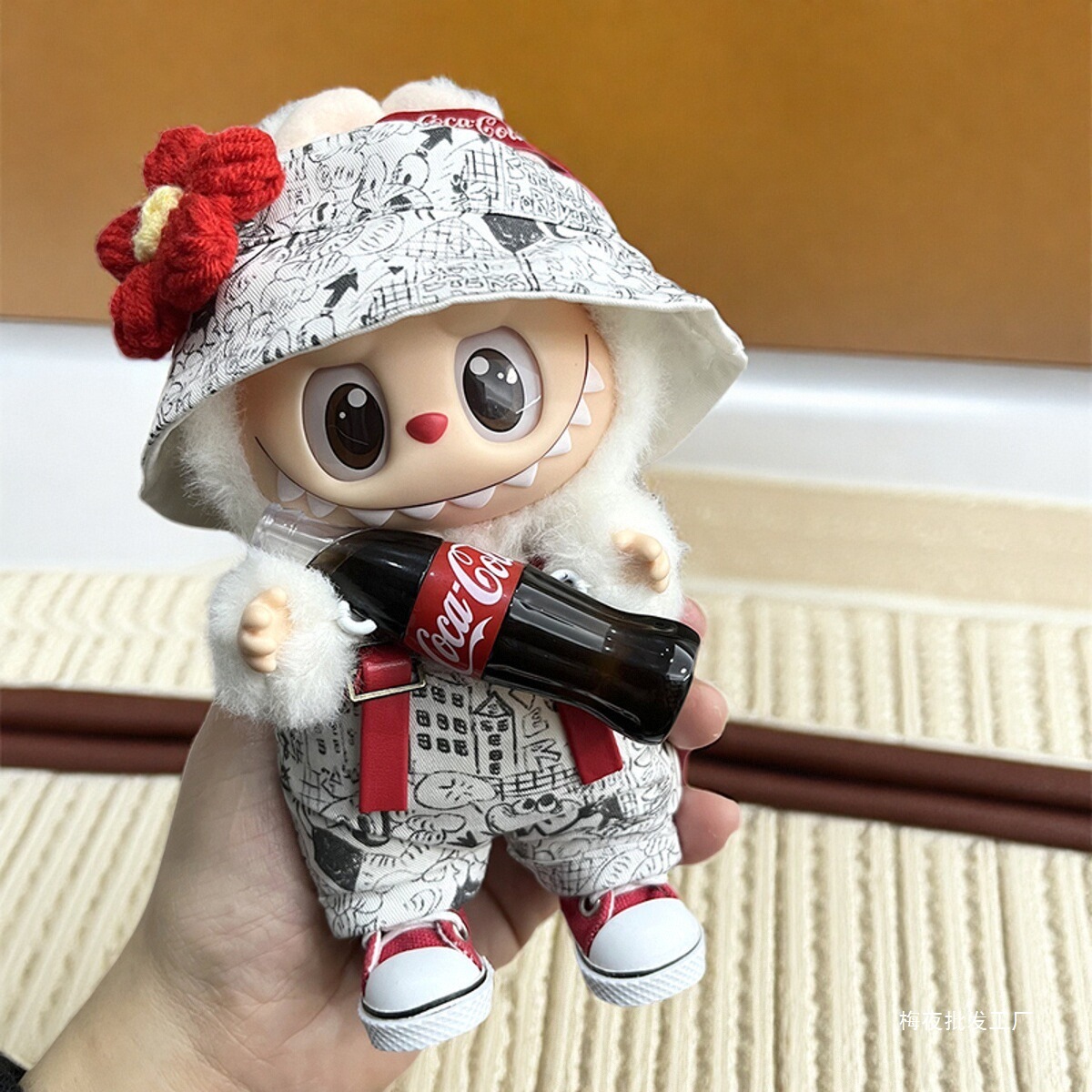 潮酷拉布布娃衣labubu3.0搪胶17cm挂件衣服坐坐派对时尚替换装帽