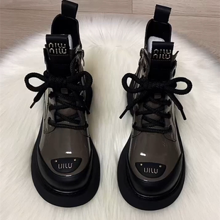 美拉德亮面厚底马丁靴女2025秋冬新款 百搭拼色设计保暖防滑短靴女