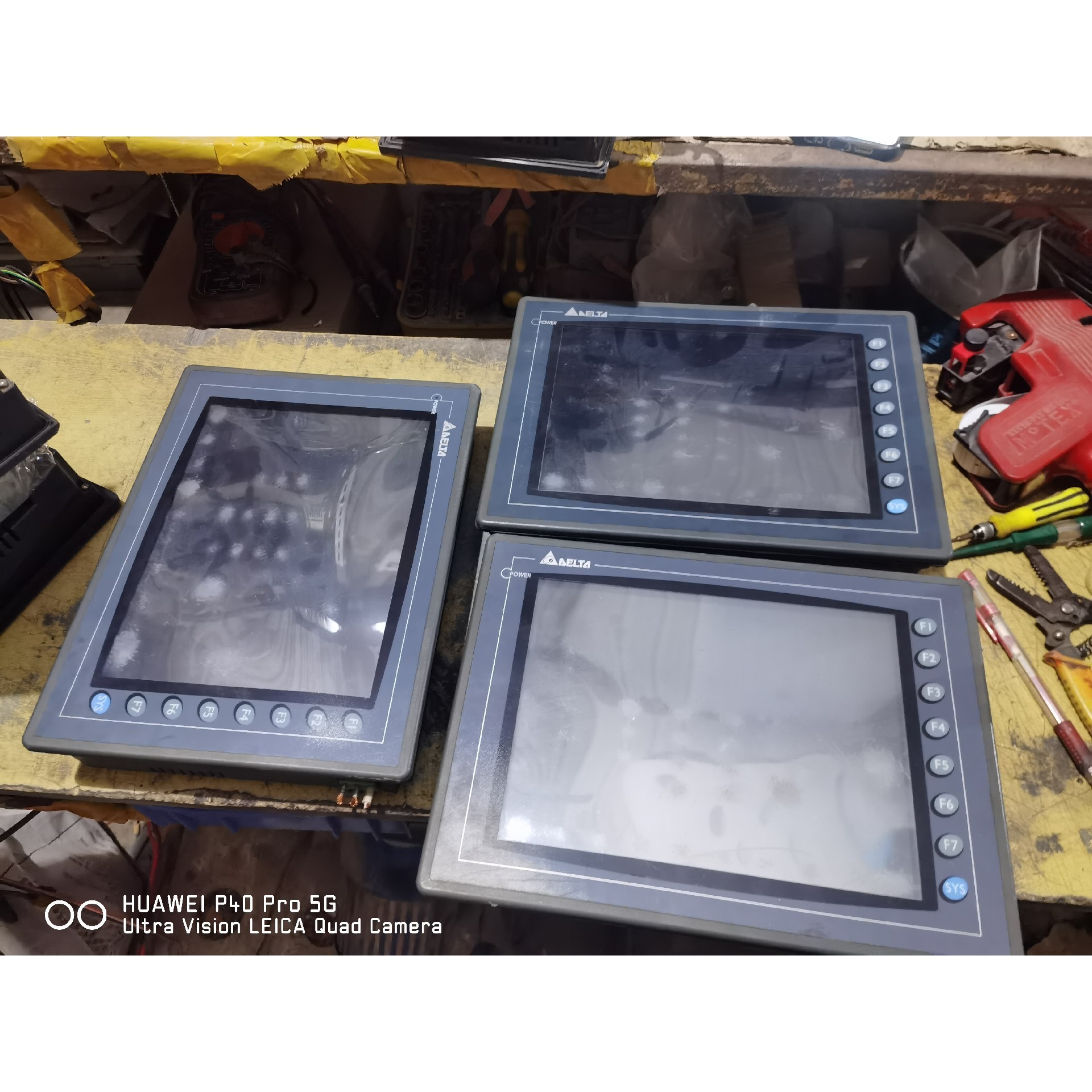 台达触摸屏DOPA10THTD1 实物图  通电分别如图咨询维修咨询维修