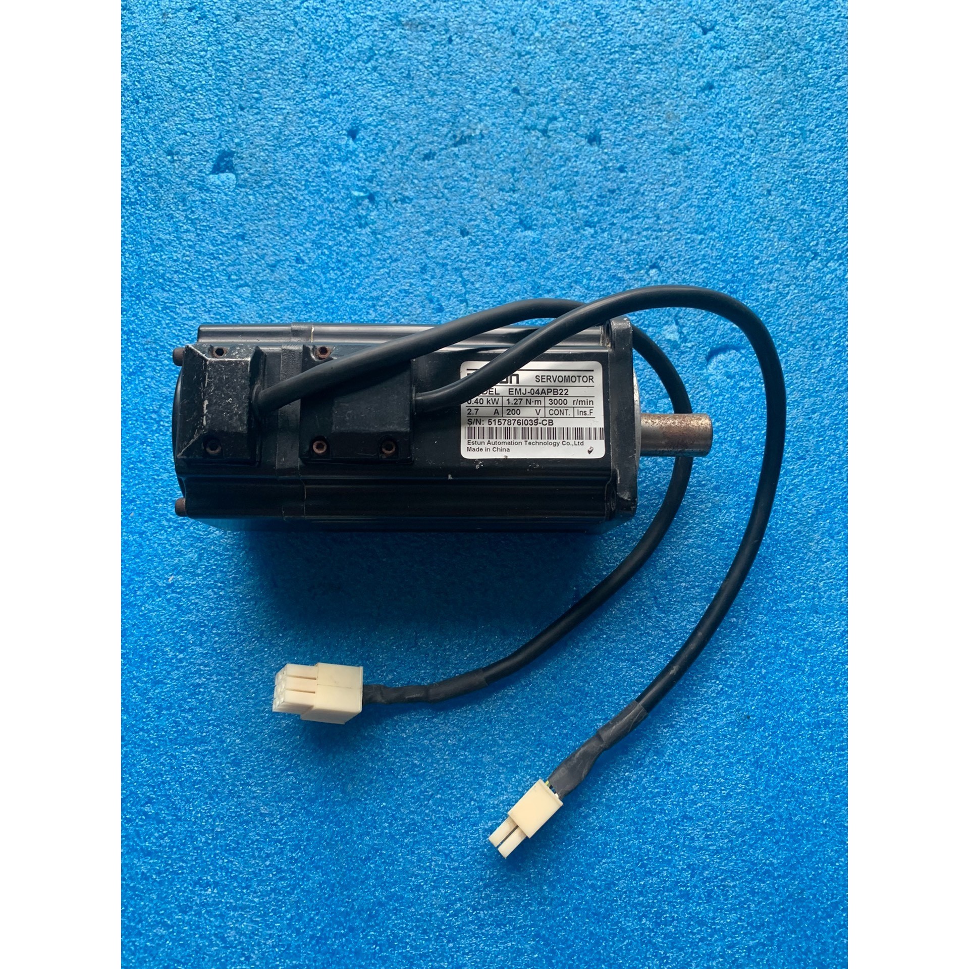 埃斯顿伺服电机EMJ-04APB22,0.4KW功率,300咨询维修咨询维修