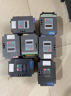 德弗变频器 DV3002015.-T  成色看图,口罩机咨询维修咨询维修