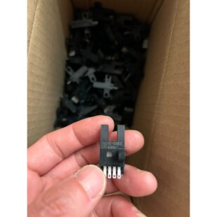 欧姆龙全新原装的光电开关EESX672咨询维修
