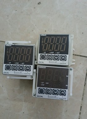 拆机欧姆龙温控仪E5CWLR1TC共3个有一个表面有划痕咨询维修咨询维
