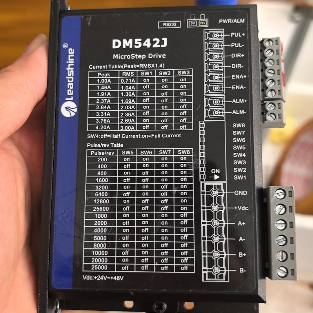 雷赛智能DM542J微步驱动器,成色如图,功能完好.支持脉冲咨询维修