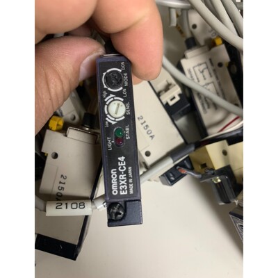 欧姆龙E3XRCE4光纤收发器纯拆机成色成色如图拆机咨询维修咨询维