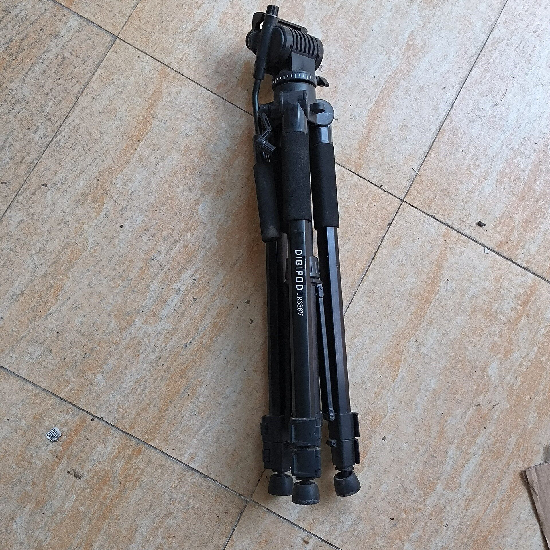 缔杰DIGIPOD  TR688V  三脚架 成色如图 1咨询维修咨询维修