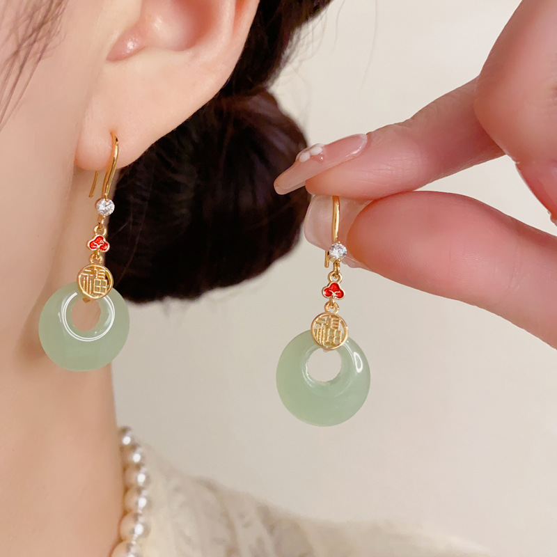 新中式时尚简约福字平安扣耳坠耳环精致轻奢新年款复古耳钩耳饰女