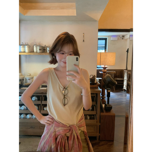 lower April（FA）-袖外穿吊带背心女韩系百搭宽松内搭背心180339