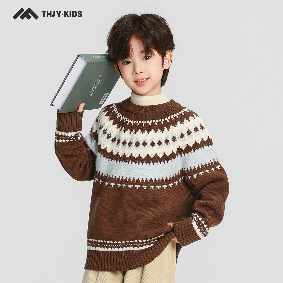 大男孩圆领提花毛衣25新款秋冬款