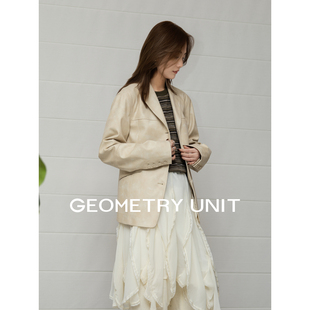 单排扣西装 浅米色水洗哑光皮革西服慵懒修身 外套女 春款 几何单元