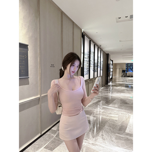 若语定制 婴儿奶皮 纯欲气质显瘦修身大U领掐腰显瘦显胸短袖T上衣