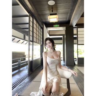 新品 繁花于你 9.5折 碎花雪纺挂脖荡领连衣裙 若语3