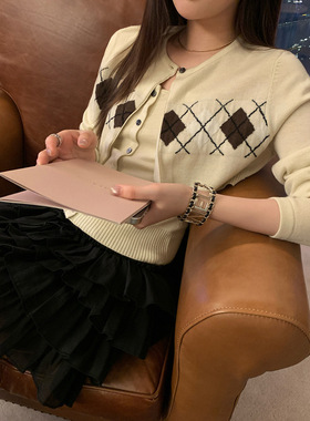 趋梦DT ETOLIE菱格纹短款针织开衫女宽松休闲春款学院风长袖上衣