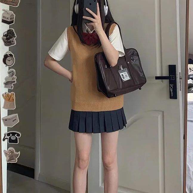 日系jk叠穿马甲针织衫纯色百搭薄款毛衣学院风穿搭套头无袖背心女