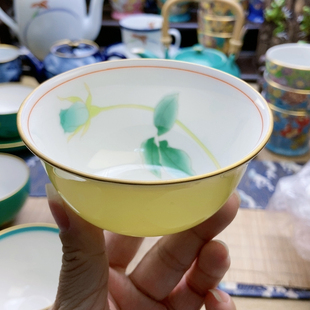 超稀有!福利出!香兰社黄釉玫瑰茶碗 孤品 微微瑕