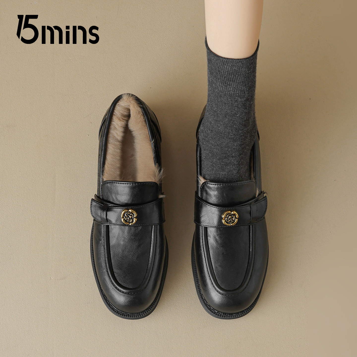 15mins黑色加绒小皮鞋女2025新款