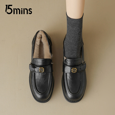 15mins黑色加绒小皮鞋女2025新款