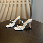 2026夏新外穿凉拖鞋 女性感白色高跟鞋 方头一字带粗跟凉鞋 肯豆同款