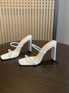 肯豆同款方头一字带粗跟凉鞋女性感白色高跟鞋2026夏新外穿凉拖鞋