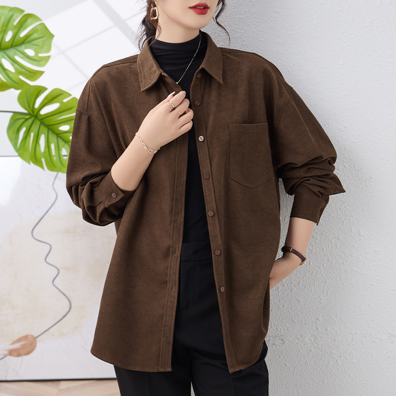 宽松慵懒风长袖磨毛灯芯绒设计感