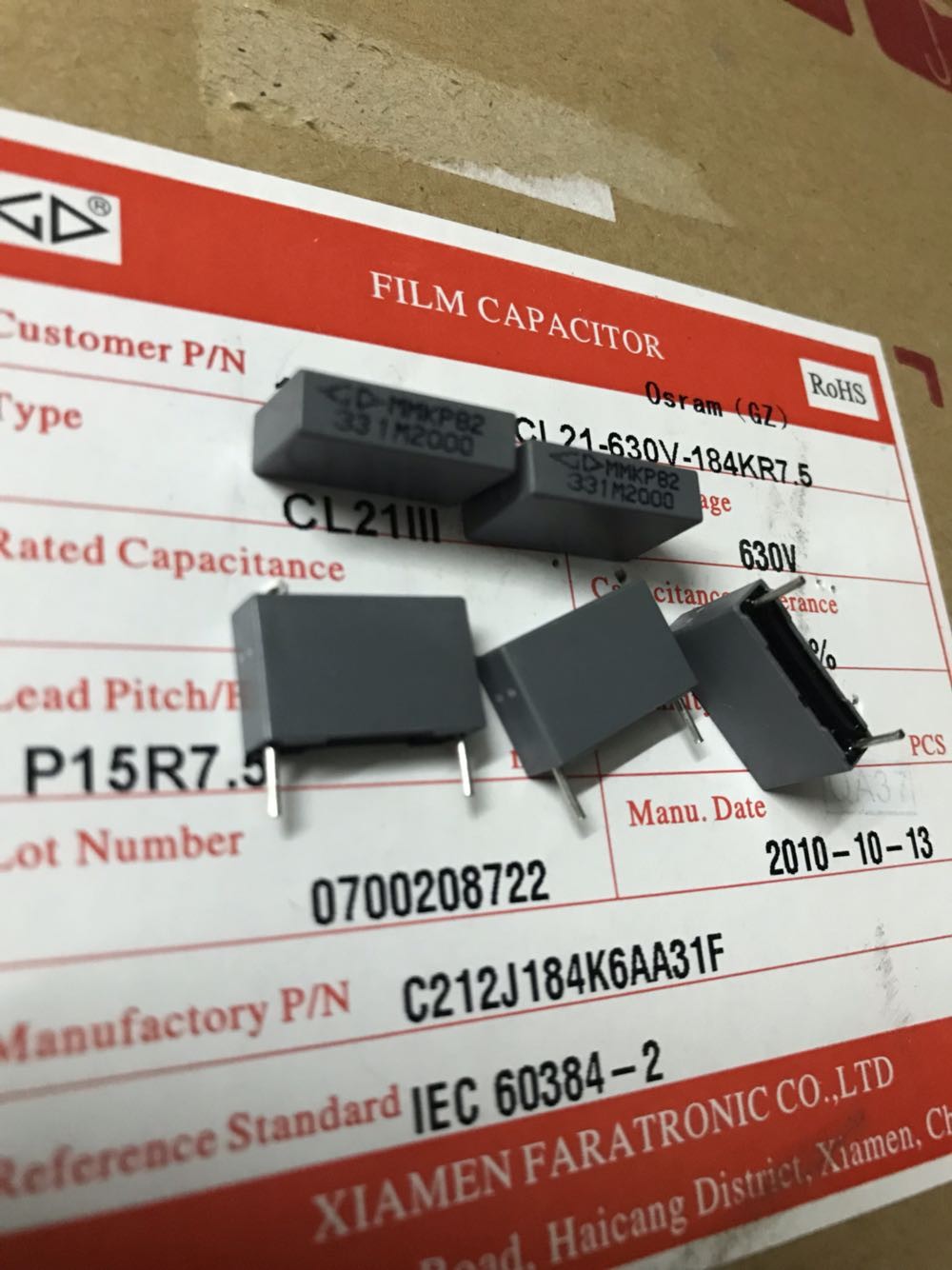 法拉安规电容C823D331KM 2000V MMKP82 331M 2000V 脚距15MM校正