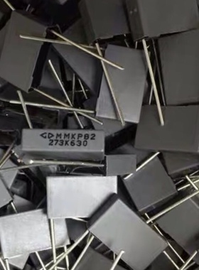 法拉安规电容 MMKP82 273J 630V   273K 0.027uF630V 脚距15MM