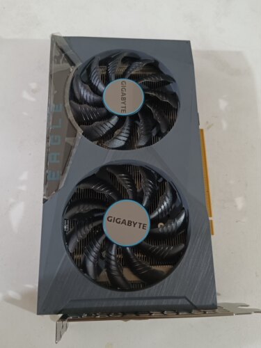 技嘉GTX6500XT4g显存，台式机显卡，需要六针外接供电，功耗小！