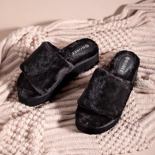 宝人毛绒拖女士秋冬外穿拖鞋黑色5厘米增高松糕底厚底保暖一字拖
