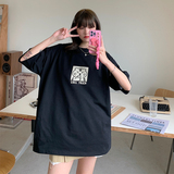 黑色
