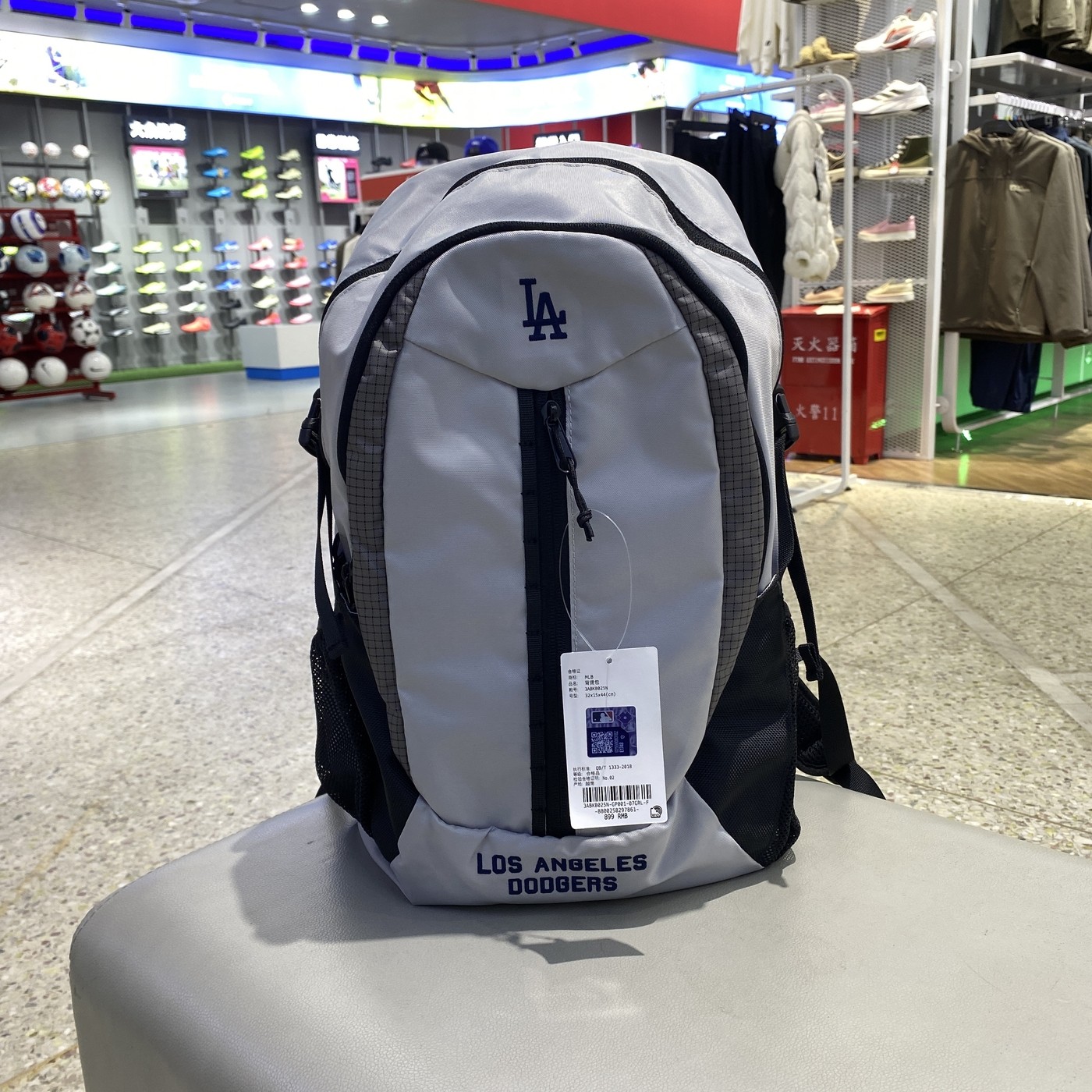MLB双肩包新款男女大容量灰色运动包书包训练包3ABKB025N
