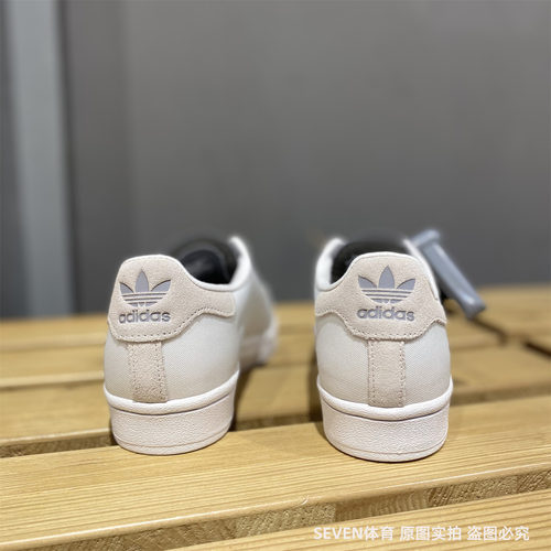 阿迪达斯三叶草SUPERSTAR板鞋
