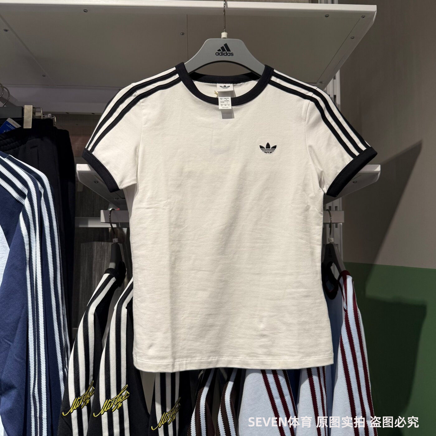 Adidas阿迪达斯三叶草26春新款女子短款经典款运动短袖T恤KD3683图片