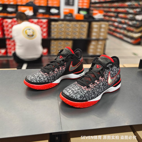 缓震男子篮球鞋Nike/耐克耐磨