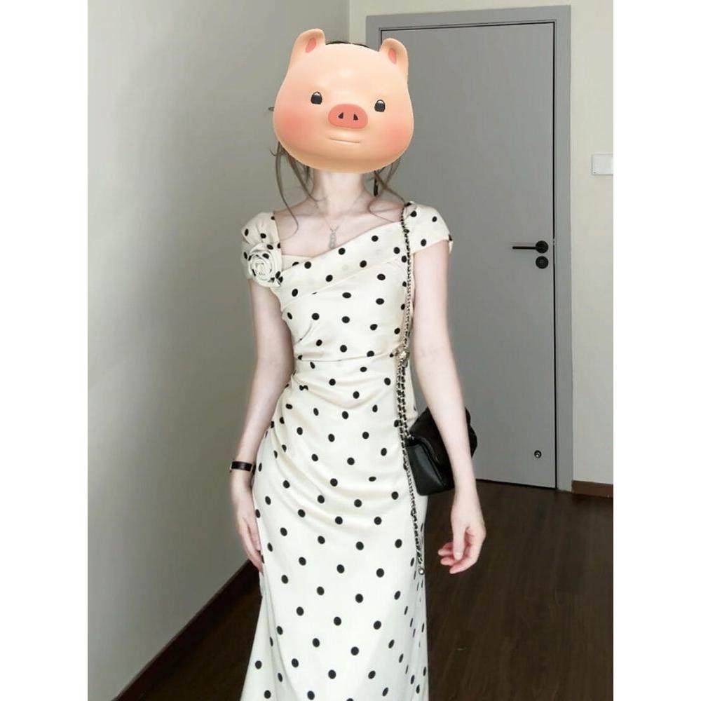 法式气质杏色波点连衣裙子女装夏季2025新款立体花朵收腰包臀长裙