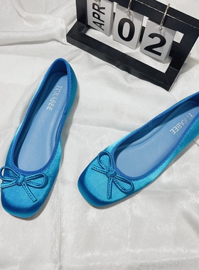 平底温柔晚晚鞋法式浅口单鞋女蓝色2026春秋新款缎面软底芭蕾舞鞋