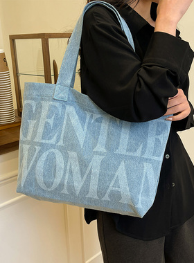 Gentle Woman字母印花牛仔布包包女2025新款质感休闲托特包单肩包