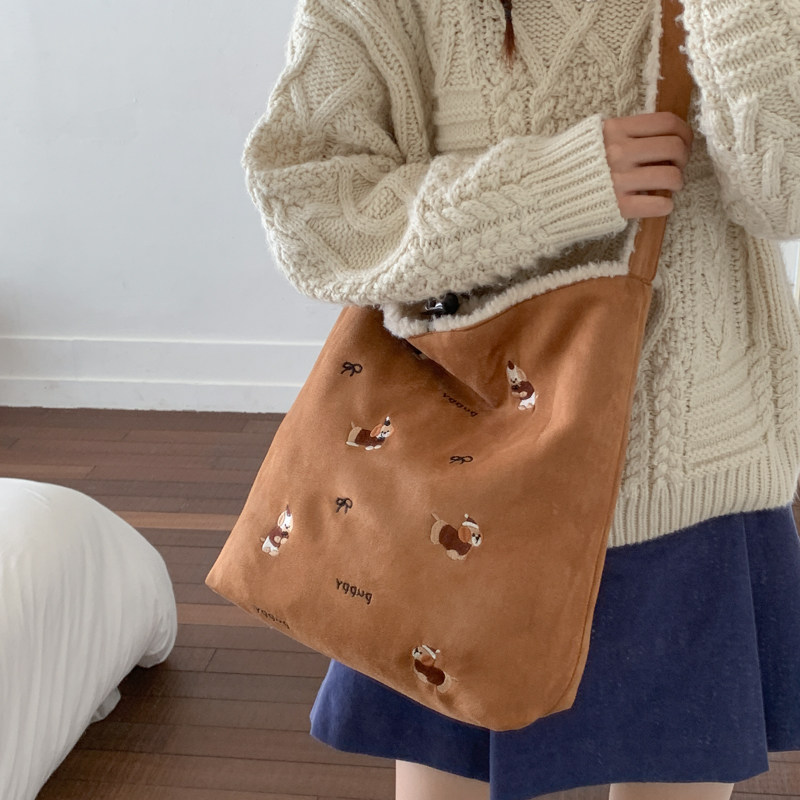 腊肠狗刺绣毛绒包包女2025秋冬新款潮大容量单肩包小众单肩毛毛包