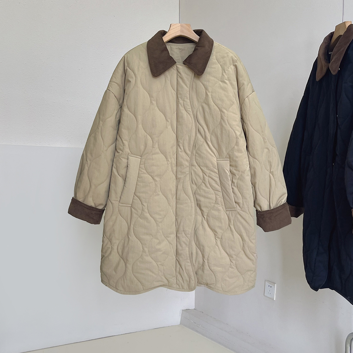 夹棉加厚韩版复古灯芯绒翻领绗缝棉衣女冬季中长宽松保暖棉服外套